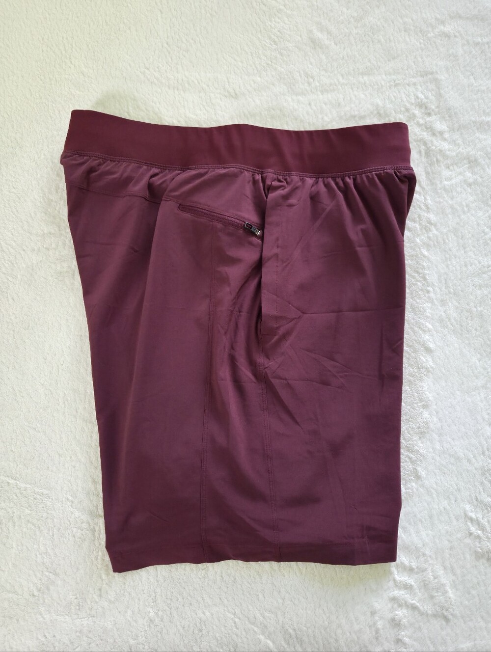 Lululemon Athletica Men's Burgundy Lined Athletic Shorts Size XL